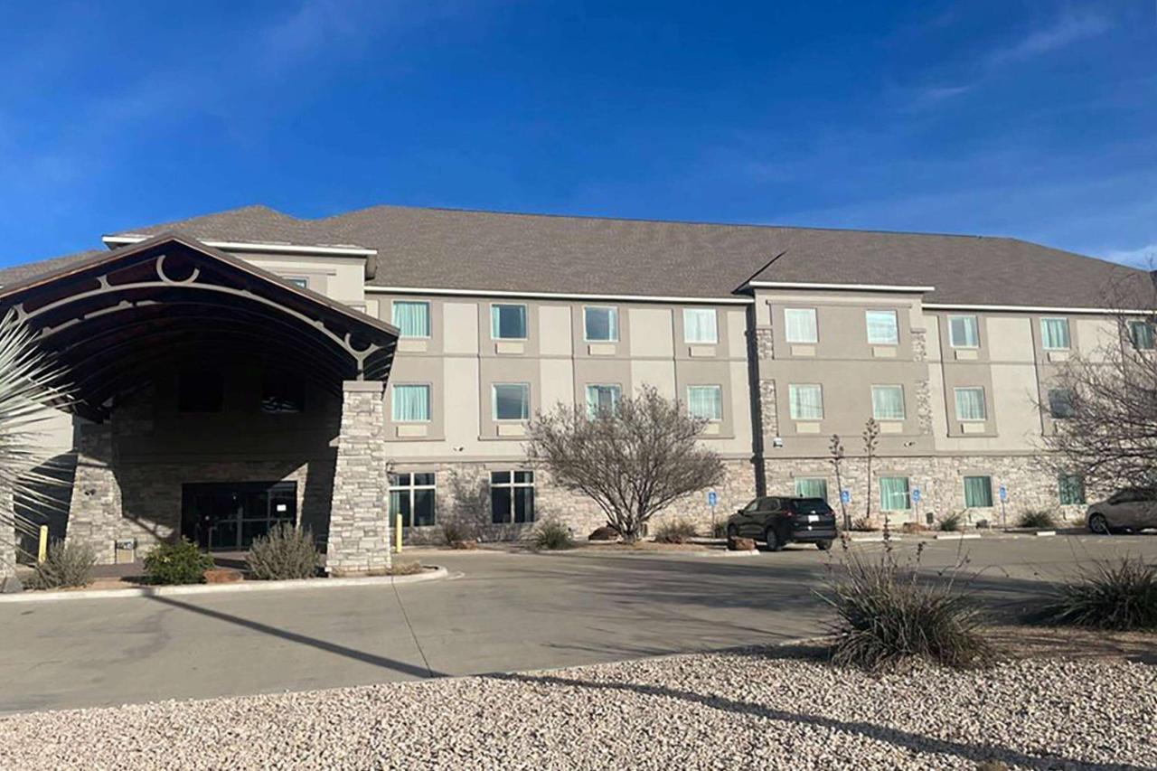 Hotel Baymont By Wyndham Andrews Tx Exterior foto