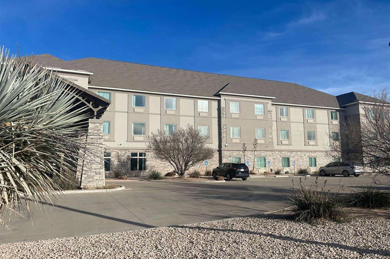 Hotel Baymont By Wyndham Andrews Tx Exterior foto